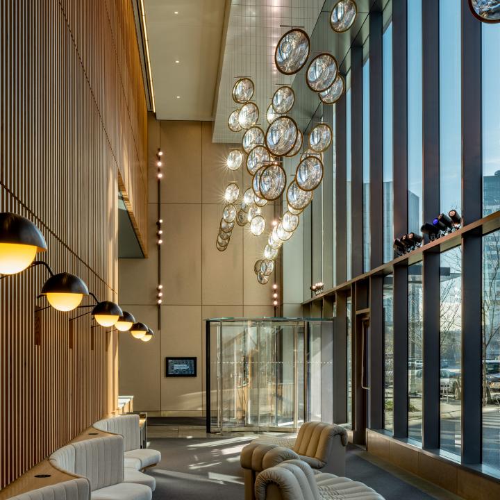 bristol myers squibb lobby experience design lab at rockwell group cambridge chandelier