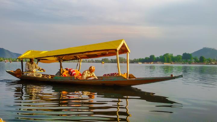 shilpa suresh rockwell group shikara kashmir india design architecture boat